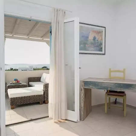 Adorable 3 Bedroom Maisonette In Pounta Lägenhet *